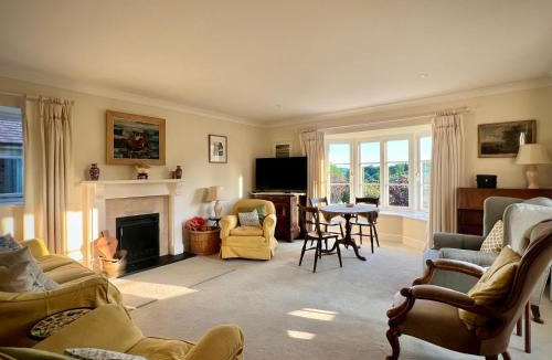 Donhead Saint Andrew House | Samstone