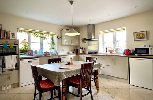 Shaftesbury House | SAMSTONE, pet friendly, with open fire in Ludwell