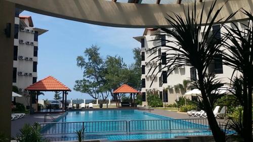 Balok Apartment | Samsuria Exclusive Beach Penthouse