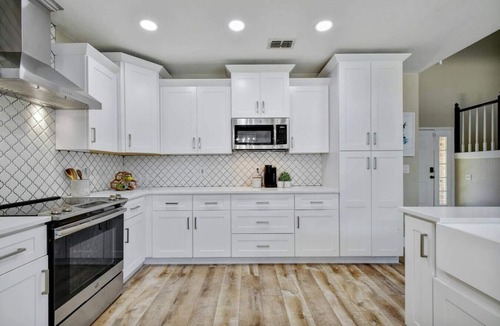 Stone Oak House | San Antonio 4BR House ~Sparkling Pool ~Stylish