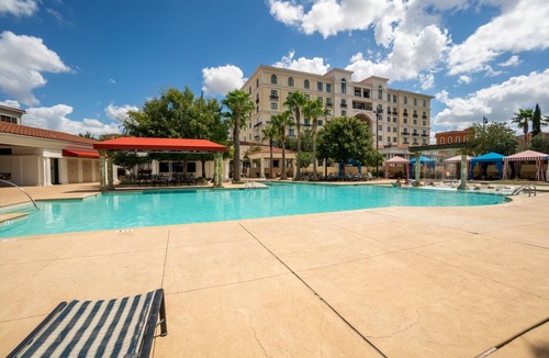 Wetmore Condo | San Antonio | Couples Resort Stay | Pool + Spa | 1BR Suite