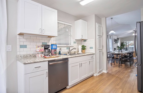 San Antonio House | San Antonio Gem! Heated Pool, Games, Gym & Cozy Comforts