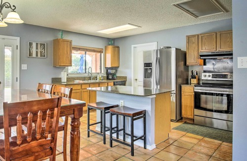 Country View House | San Antonio Getaway w/Pool ~ 18 Mi to Downtown!