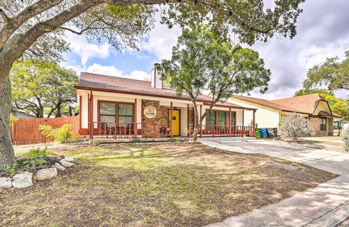 West San Antonio Cottage | San Antonio Home w/Hot Tub & Arcade Games!