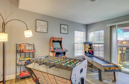 Heritage House | San Antonio Retreat w/Fenced Pool, Near SeaWorld