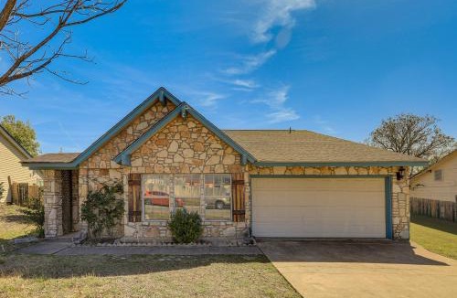 Heritage House | San Antonio Retreat w/Fenced Pool, Near SeaWorld