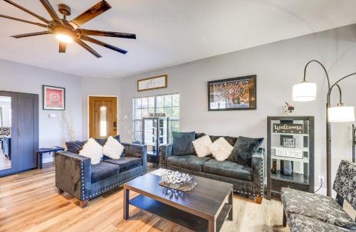 Heritage House | San Antonio Retreat w/Fenced Pool, Near SeaWorld