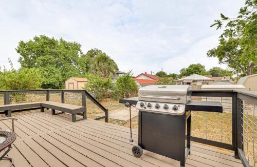 Eastside Promise Neighborhood House | San Antonio Summer Stay! Near River Walk, Zoo