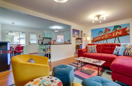 Alamo Heights House | San Antonio Vacation Rental ~ 7 Mi to River Walk!