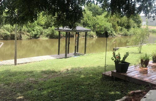 Brazoria House | San Bernard Canal Cottage
