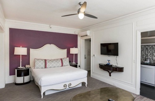 Park West Resort | San Diego | San Diego Zoo Trip | Hot Tub & Rooftop Deck