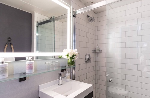 South Beach Hotel | San Francisco Bayfront Getaway: Scenic Views | Valet Parking Available