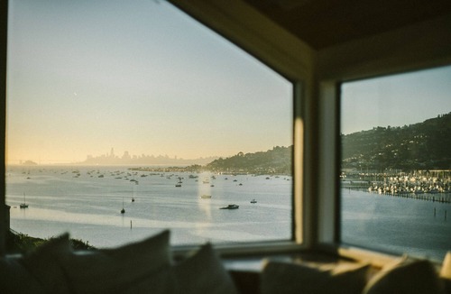 Strawberry House | San Francisco Marin Waterfront Architectural Stunner