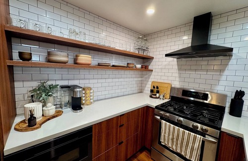 Hunters Point Condo | San Francisco - Modern Bay View Loft w/King Bed & 2 Baths