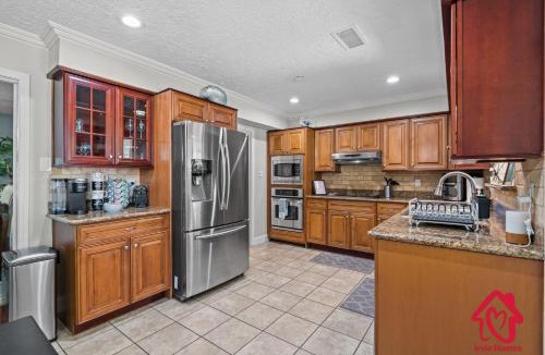 Northeast Heights House | San Gabriel Stunner - An Irvie Home