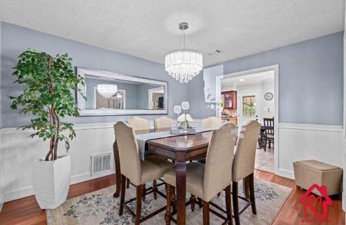 Northeast Heights House | San Gabriel Stunner - An Irvie Home