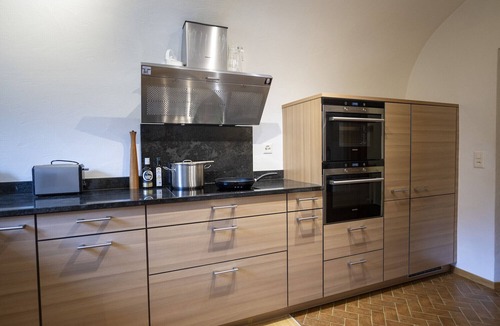 Engadin Scoul Ski Chalet | San Geer Sains: Charming 5.5-house in the old part of the village of Scuol