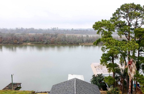 Barrett House | San Jacinto River Home w/ Private Boat Slip!