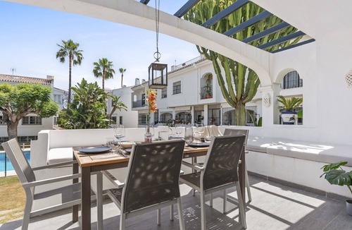 Marbella Ski Chalet | San Javier Townhouse - 3 bed Townhouse in Aloha!