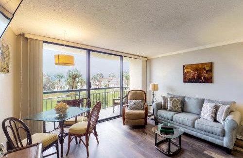 Galveston Apartment | San Luis Getaway #435 by Vacasa
