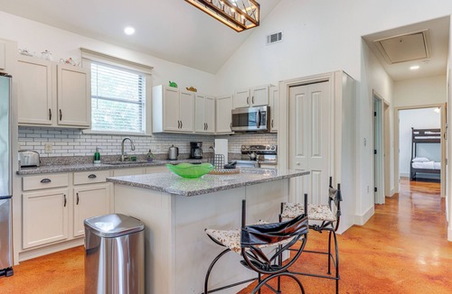 San Marcos House | San Marcos Home w/Fire Pit ~ 10 Mi to Downtown!