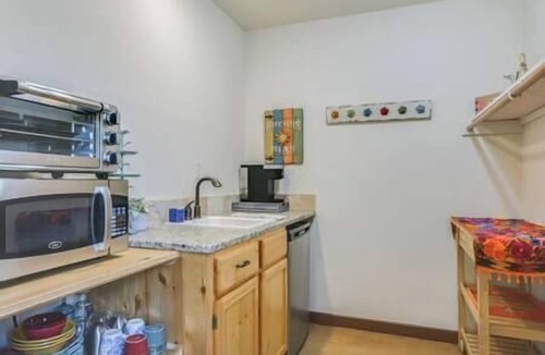 San Marcos House | San Miguel Suite at Blanco Rapids Ranch