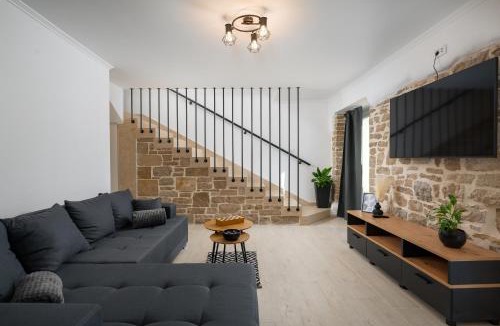 Tinjan Villa | San Rocco