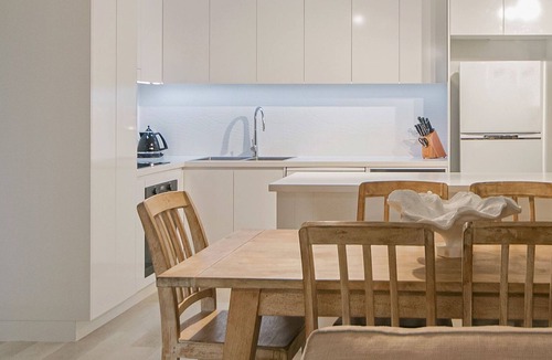 Tugun Apartment | San Simeon 4 - Ground Floor, Absolute Beachfront T