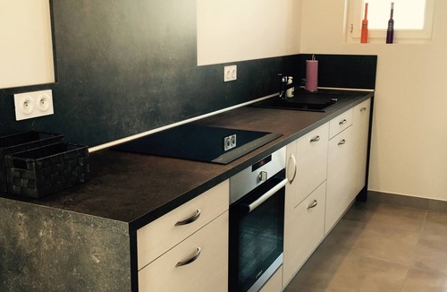 Six-Fours-les-Plages Apartment | Sanary Bay Beachfront Apartment