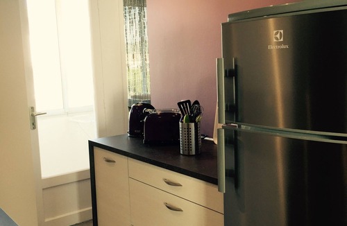 Six-Fours-les-Plages Apartment | Sanary Bay Beachfront Apartment