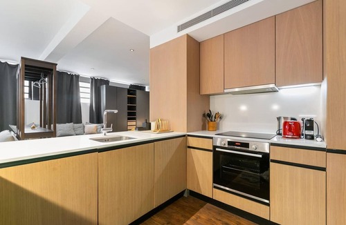 El Parc i la Llacuna del Poblenou Apartment | Sancho 1BR Apartment with AC in vibrant Barcelona