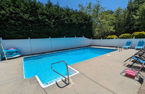 Charlestown House | Sanctuary At The Beach