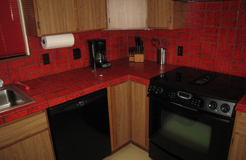 Albion House | Sanctuary By the Sea-Dramatic Oceanfront with Hot Tub