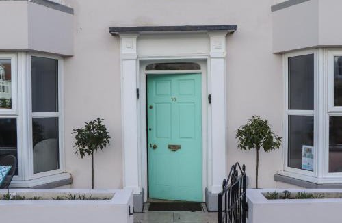 Shaldon House | Sanctuary Cottage