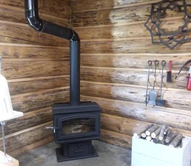 Alberton House | Sanctuary Farm Log Cabin Mountain Getaway, Alberton, MT
