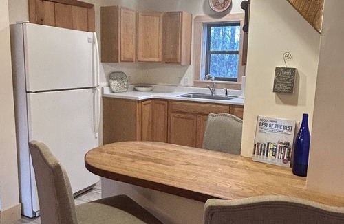 Bowdoin Apartment | Sanctuary In Gorgeous Natural Setting