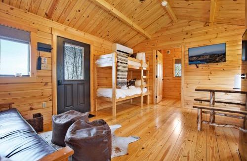 Brookville House | Sanctuary Summit - Hot Tub