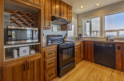 Seal Rock House | Sanctuary