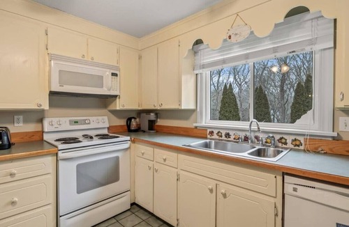 Cataumet House | Sanctuary With Pool, Your Ideal Getaway