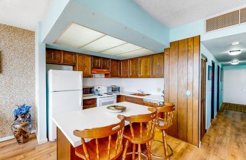 Seaside Apartment | Sand and Sea #304