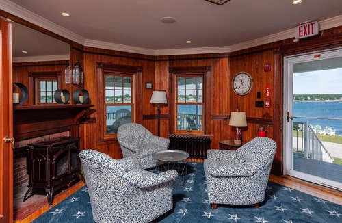 York Beach House | Sand and Surf