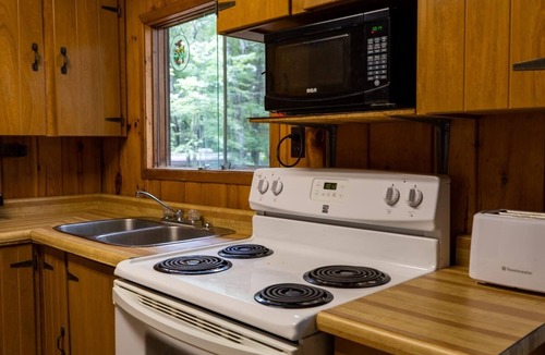 Carling Cottage | Sand Bay: 2-Bedroom Cottage #11n