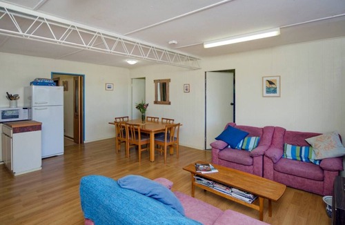 Goolwa Beach House | Sand Castle - 10 Dent -Pets Negotiable