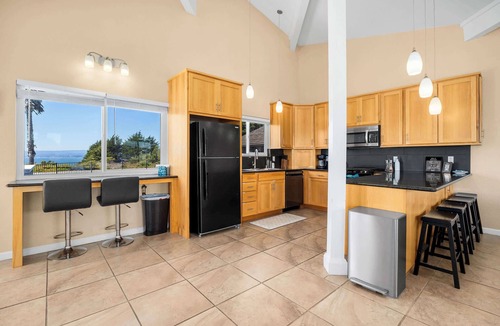 La Selva Beach House | Sand Dollar Beach Home - Stunning views!