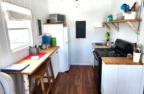 York Cottage | Sand Dune Cottage, 2 BRs, Kitchen, living and a patio