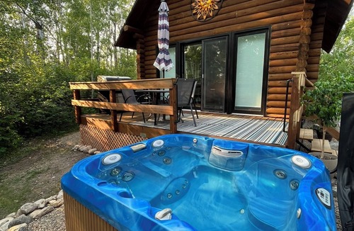 Onanole Cabin | Sand Lake Log Cabin with Hot Tub