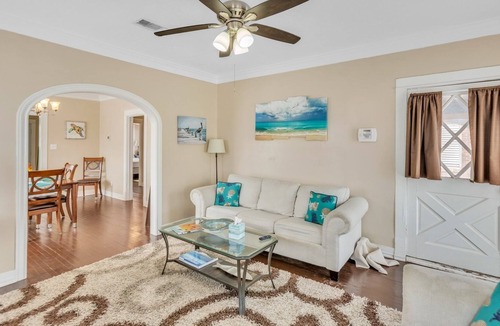 San Jacinto Cottage | Sand of Time Cottage (2-Bedroom) - Pets Allowed by RedAwning