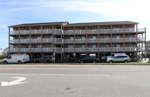 Wilmington Beach House | Sand Pebbles Sea 11