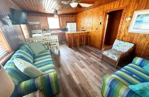 Nags Head Hotel | Sand Spur Cottages