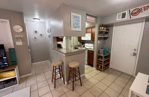 Galveston Condo | Sand, Sun & Sea Getaway